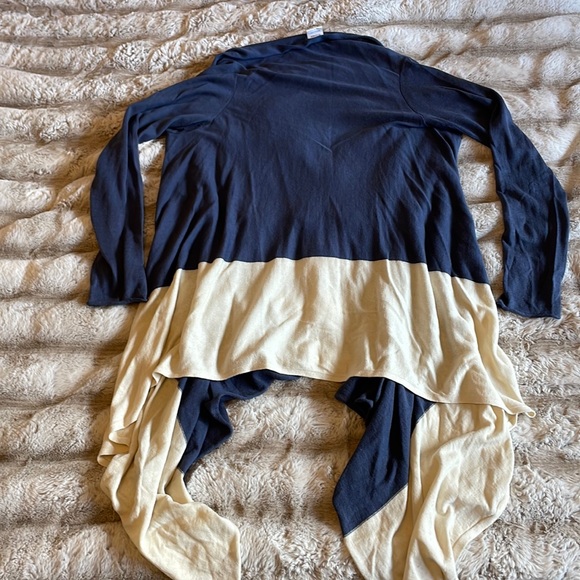 Silk & Cashmere Cardigan - Picture 3 of 5